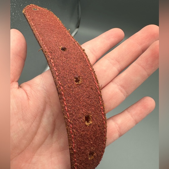 VTG Red Leather Belt with Silver Tone Heart Accents Made in Mexico 29.5”-33.5” - Picture 9 of 15